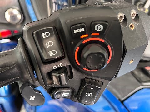 Can-Am Spyder - Release The Stuck Parking Brake