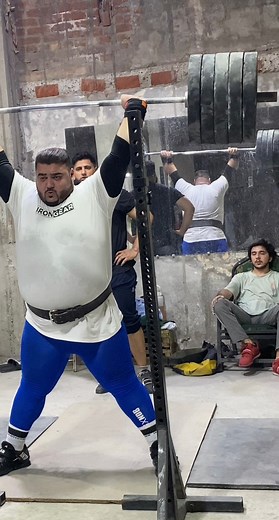 Guess Karo Sb Kitna Kgs Weight Hai ?? Comment Par Sb Btao. IronGear 🤍💙 Discount Code ( NOOH26 )#paklifter #NoohButt #NoohDastagirButt #activit #IRONGEAR | Nooh Dastgir International Weight Lifter