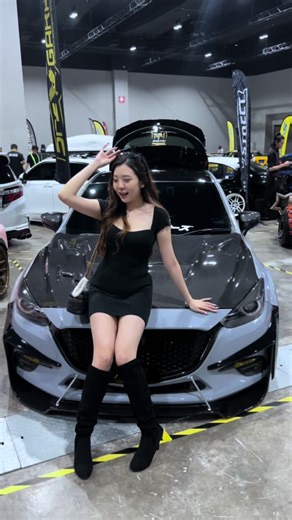 Modified Mazda 3 Hatchback: Body Kits, Roobox, and More!