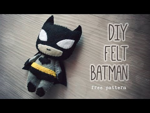 DIY Felt Batman (sewing tutorial)