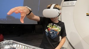 Understanding How Students Learn Through Virtual Reality