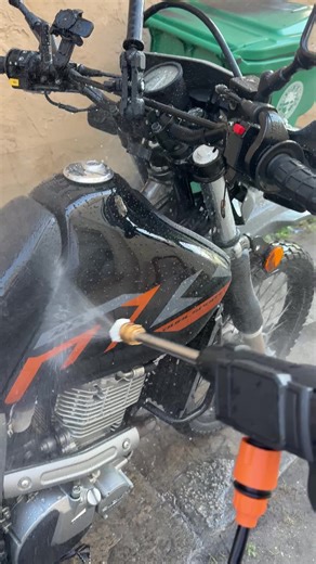 How to Clean Your Suzuki DR650 Effectively