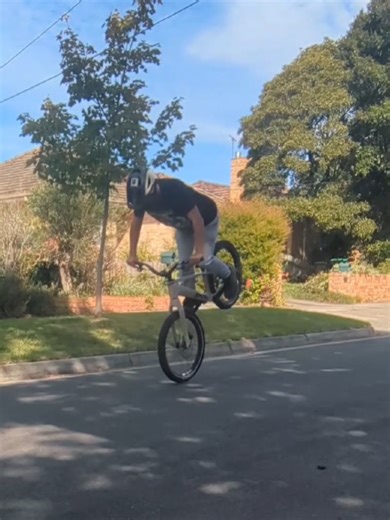 tech round 3 #bike #streettrialsbike #trialsbike #bicycle #redbull