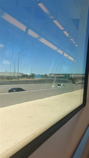 Transperth B series train arriving into Morley Station #transperth #trainspotting