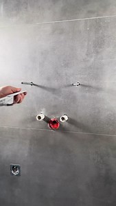 Feininstallation – wenn’s drauf ankommt, dass alles passt. 🛠️ Saubere Arbeit, ruhige Hand, und am Ende sitzt jedes Teil genau da, wo es hingehört. Und wer genau hinhört, merkt: Die Arbeit spricht für sich. 🎧 Wenn ihr auch ein Update braucht, meldet euch gern bei uns!✉️ #knemeyerostbevern #starkesteam #handwerk #feininstallation #sanitär #asmr #montage #installation #wirliebenhandwerk #ostbevern #münster #telgte #warendorf #osnabrück | Knemeyer Ostbevern