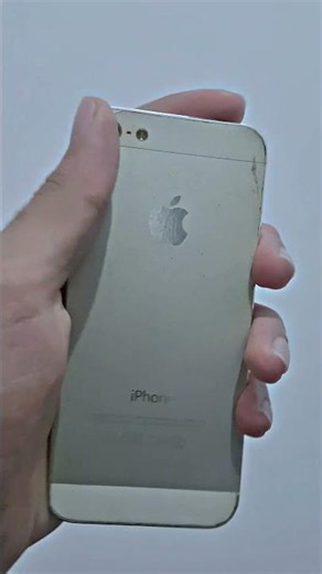 Using a 2012 iPhone in 2026