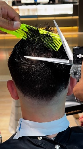 62K views · 8.1K reactions | #tutorial #viral #fecbook #fyp #yuotube #hairstyle #history #tiktok #haircut #instagram #hashtag #foryou #explore #fblifestyle #comment #fade | JB coiffeur barber shop | Facebook