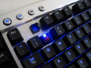 Corsair Vengeance K90 Gaming Keyboard Overview