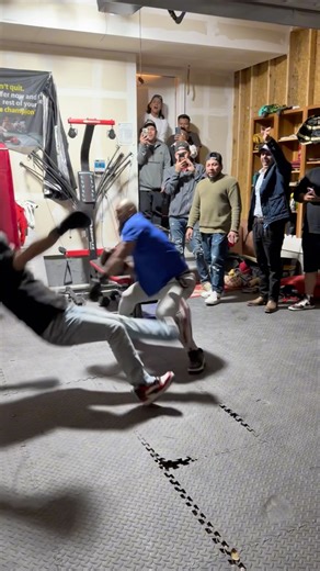 Boxeo nivel borrachos 😂🍻🥊 #shortsvideo #boxing #funny #latinoamerica #amigos