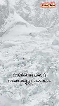 Emergency on Everest: Helicopter rushes to save a collapsed Sherpa 🚨🚁 #rescue