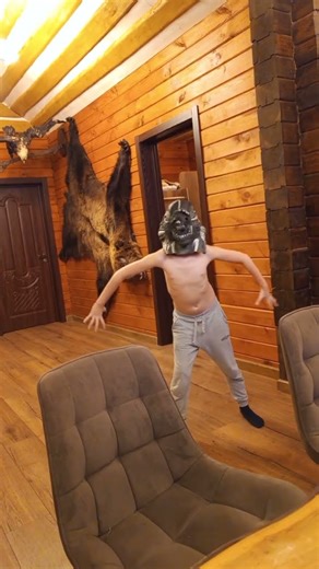 Alien: Alone 2 Behind The Scenes Alien Animatronics #huluAlienAlone2 #alien #behindthescenes #2025