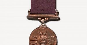 Param Vir chakra TV Serial Theme song - Doordarshan - शान तेरी कभी कम न हो INDIA