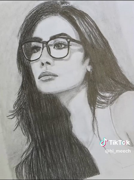 Final Drawing Session: Capturing the Moment