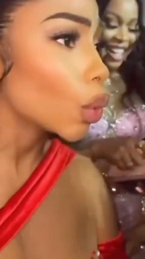 Mercy Eke and Princess on a bundle level | RealityTving