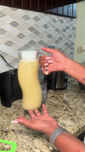 How to Make Fresh Pineapple Juice at Home