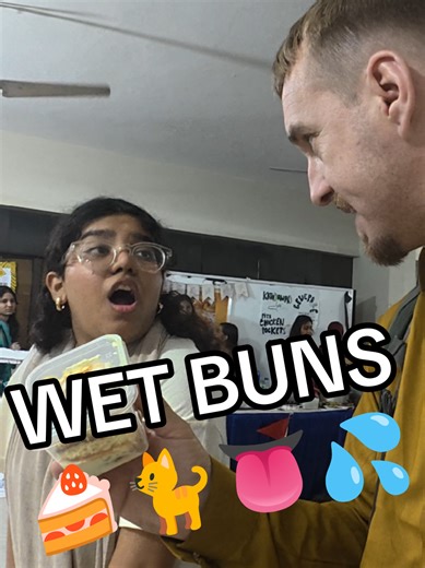 Exploring Delicious Wet Buns in Karachi, Pakistan