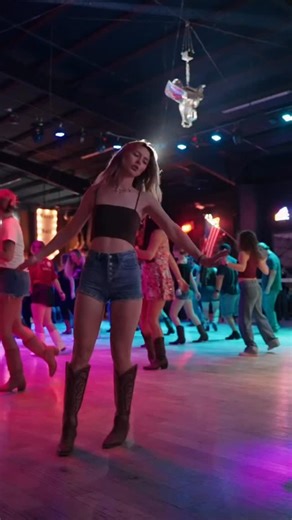 Madelynn Shepard on Instagram: "Anyone dancing tonight!!??"