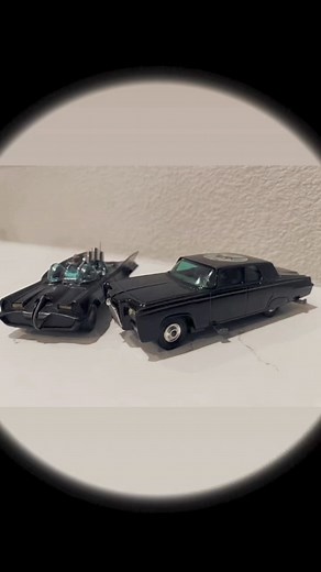 “Accident” with the Batmobile & Black Beauty recreated | Batman Classic TV Series Vehicles