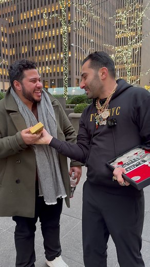 He almost missed getting free silver #traxnyc #gold #silver #newyork #nyc