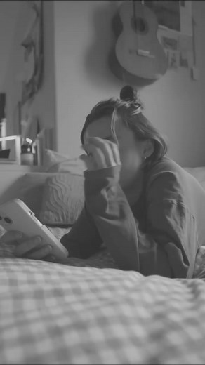 🖱️✨ Click, Spin, Explore — 𝐁𝐎𝐃𝐘 // 𝐏𝐎𝐖𝐄𝐑 𝐠𝐨𝐞𝐬 𝐥𝐢𝐯𝐞 𝐨𝐧 𝐍𝐨𝐯 𝟏𝟑! All event info at bit.ly/43HLELj 𝐇𝐨𝐰 𝐞𝐱𝐚𝐜𝐭𝐥𝐲 𝐝𝐨 𝐲𝐨𝐮 𝐰𝐚𝐥𝐤 𝐭𝐡𝐫𝐨𝐮𝐠𝐡 𝐚 𝐯𝐢𝐫𝐭𝐮𝐚𝐥 𝐚𝐫𝐭 𝐬𝐡𝐨𝐰??? 🖱️ Navigate with your mouse or arrow keys. Click to zoom in. Spin around so you don’t miss a thing. This immersive virtual gallery invites you to experience powerful art by women and nonbinary creators exploring themes of body, power, and healing. We invite you into full 3D immersion