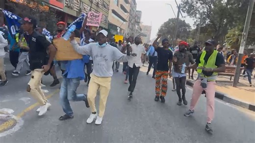 Angola: Polícia reprime protesto em Luanda