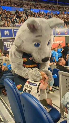 That’s a wrap on the holidays! 💥 Now that was fun! Tennis coaching is back from tomorrow — racquets ready, let’s go | Hello Tennis