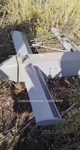 Russian soldiers found an intact German Helsing HF-1 “smart” AI drone in a field. The UAV has faced criticism for software issues, flimsy plywood design, and an overpriced cost of €16,700, compared to more effective models costing around €2,200. - Clash Report One thing Ukrainian and Russian soldiers agree on is that Western drones not only suck but are overpriced. | Russia Truth