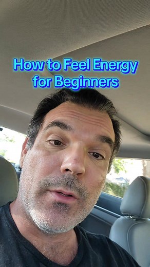How to feel energy for beginners. When you do energy work, you feel and read energy through your body. #howtofeelenergy #energyhealing #energywork #spiritcommunication Book an interview for my mentorship (link in the comments) | August Gonçalves