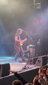 Richie Kotzen tonight in Houston with The Winery Dogs | Eddie Trunk
