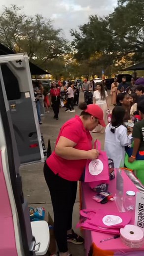 🎃 TRUNK OR TREAT RECAP 🎃 The REAL Insurance Lady X Keller Williams Southwest came together for a fun-filled community event — candy, costumes, and coverage info all in one place! 🍬👻 We love getting involved and connecting with families while spreading awareness about free & affordable health insurance for all! 💙 #TheRealInsuranceLady #CommunityFirst #TrunkOrTreat #KellerWilliamsSouthwest #HealthInsurance #AffordableCoverage | The "REAL" Insurance Lady
