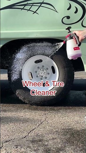 Quickly turn favorite car cleaners into easy sprayable foam with MaxShine's Hand Pump Foam Sprayer