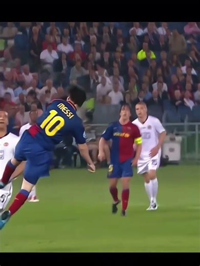 They said he was too short... 🥶#leomessi #messi #footballshorts #legendary #soccer #football