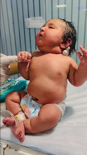 Adorable Baby Grips My Finger for the First Time – Heartwarming NICU Moment🤗💖 #CuteBabyMoments