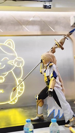 Cosplay Silvana Imperial Knightess di Manekineko Indonesia