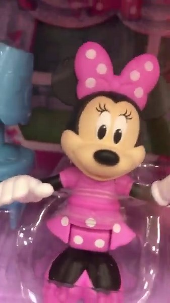Fun Finds Friday - Toy Shopping At Target - Minnie’s Ultimate Mansion Playset
