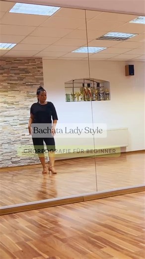 Bachata Lady Style-Choreo | #danceshorts #latindance #studiondance #daily #dance #bachatasensual