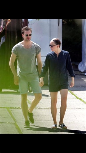 Tom Bateman visiting Daisy Ridley on set of “Ophelia” in 2017 #tombateman #daisyridley #ophelia #shakespeare #thelovehypothesis