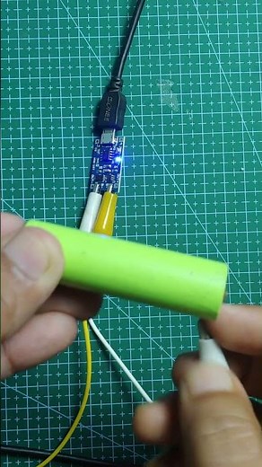 TP4056 1A Li-ion lithium battery charging Module with current protection connection