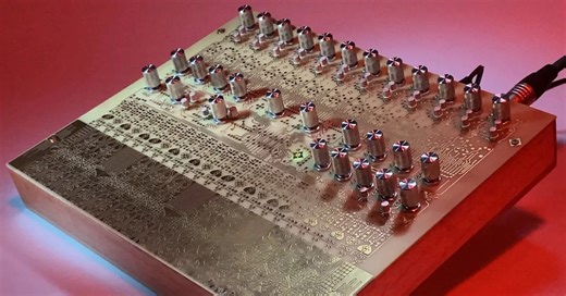 LA Priest Polygene II, polyphoner Analog-Synthesizer - AMAZONA.de