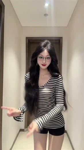 Zebra cat #The catwalk is light and graceful#Dance#Flip jump#Gemini