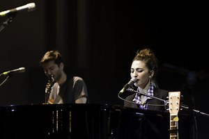 The 10 Best Sara Bareilles Songs of All-Time