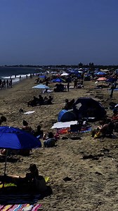 🌞 THE BEACH IS CALLING — MISQUAMICUT AWAITS! 🌊Looking for the perfect beach day?Just a short drive from CT and MA, Misquamicut offers everything you need:🏖️ Wide sandy beach🛍️ Great local shops🍽️ Awesome restaurants🅿️ Easy-access parking🎶 Free concerts & drive-in movies🛏️ Cozy places to stayMake it a day trip — or a weekend. Either way, the coast is clear!#VisitMisquamicut #RhodeIslandBeaches #BeachDayBliss #CoastalVibes #DayTripDestination | Misquamicut Beach