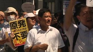 Anti-nuclear protesters get to meet Japanese prime minister