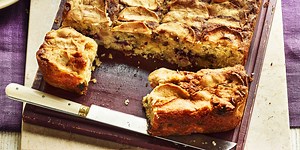 Blackberry, Apple and Lancashire Cheese Cake Recipe