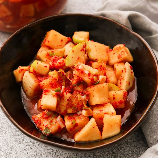 Korean Radish Kimchi (Kkakdugi Recipe) | What Great Grandma Ate
