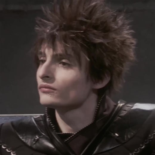 him with spiked hair omg | ac. @val 🎧 scenes. Instagram | #fyp #foryoupage #edits #finnwolfhard #finnwolfhardedit snl skit so funny lol finn wolfhard omg 2000scorpse edit videostar space skit idek omg omg spiked hair