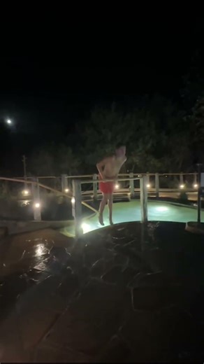 does the sound really work🤣 #calisthenics #cold #plunge #shortsfeed #shortsvideo #icebath #toocold