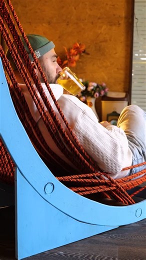 5-Minute Crafts on Instagram: "Creating a DIY rope chair from scratch 🪑 #diyfurniture #ropechair #handmadehome #diysatisfaction #craftingideas"