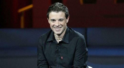 Omar Favaro rinviato a giudizio a 25 anni da Novi Ligure, accusato di «maltrattamenti alla ex moglie». Ma lui nega