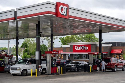 KC-area rainfall totals, reaction to gas prices & local cops face charges: Top stories